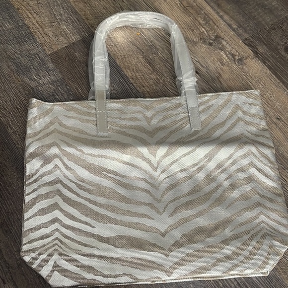 Michael Kors bag - Picture 5 of 7